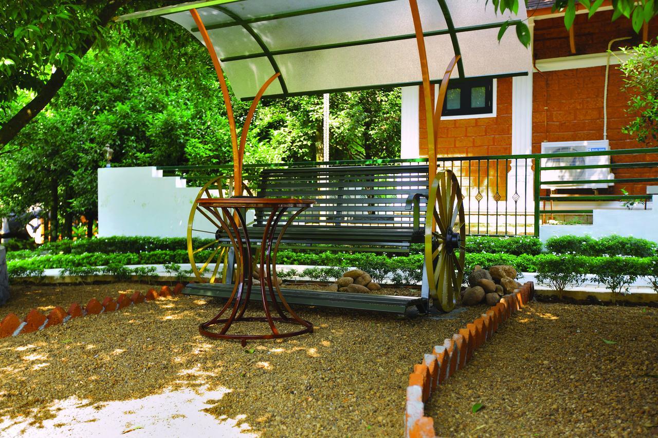 Wetzlar Resorts & Hotels, Cochin Muvattupuzha Extérieur photo